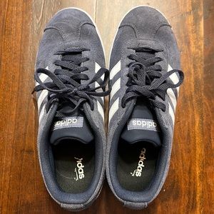 Adidas Court 2.0 Suede Sneaker